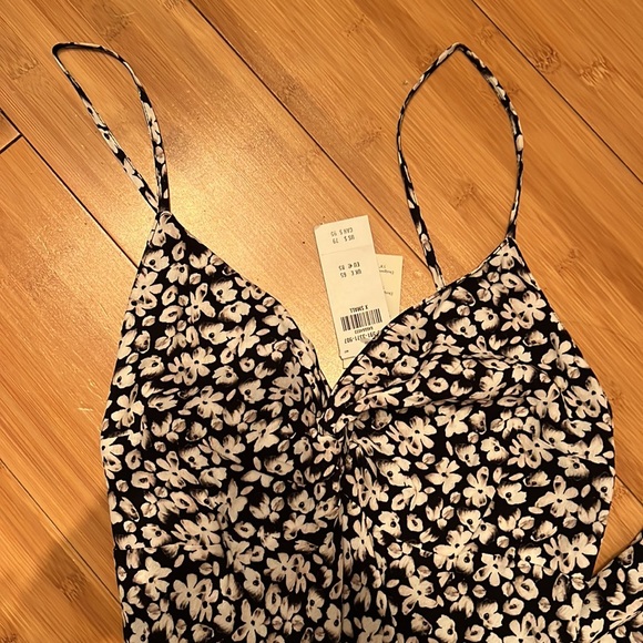 Abercrombie & Fitch twist front midi - Picture 6 of 6